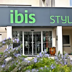 Ibis Styles Sud Awinion