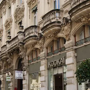 The Originals Boutique, Danieli, Awinion